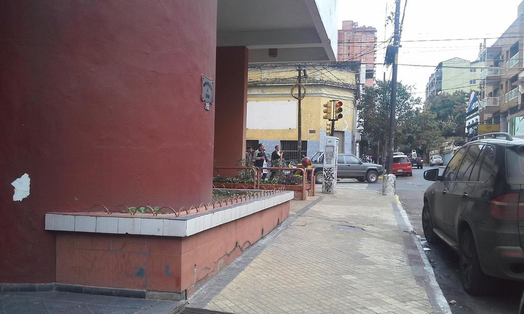 Estudio En El Centro De Asuncion Exterior foto